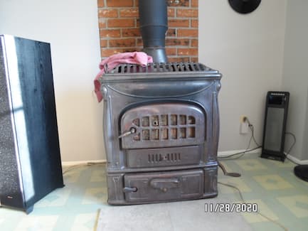 Restoring rusty cast iron wood stove, painting it, p2