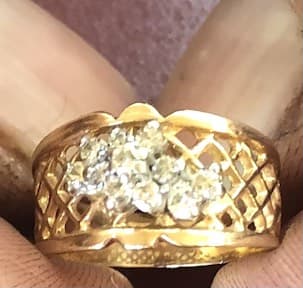 gold & diamond ring